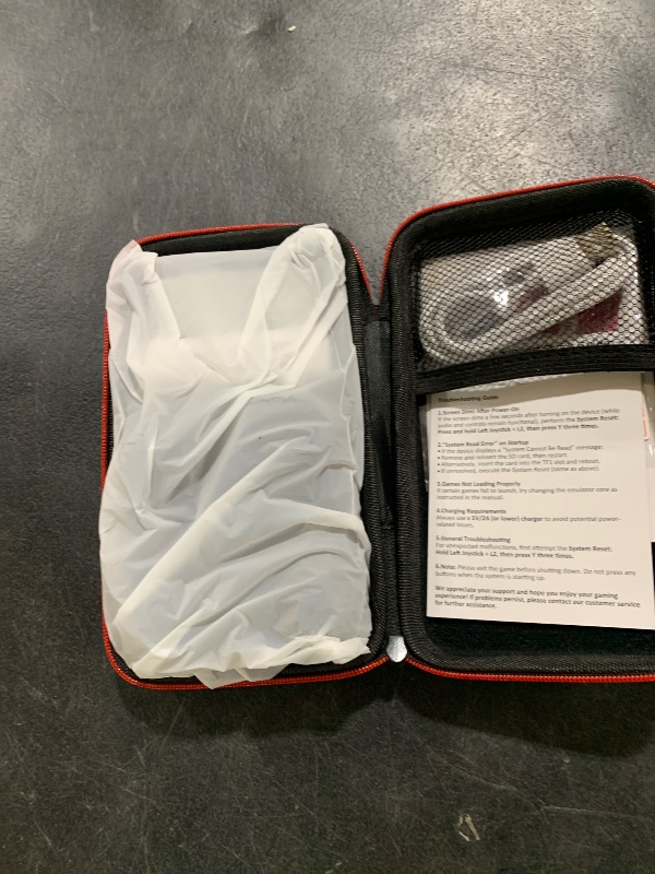 Photo 1 of ?R36MAX 4000mAh Portable Rechargeable Handheld Retro Game Console,Comfort Non-Slip Handheld Standing Retro Game Console with 64G TF Car,4.0-inch Screen,for Office,Black