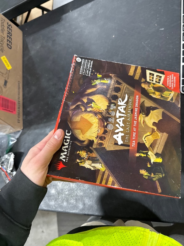 Photo 2 of Magic: The Gathering | Avatar: The Last Airbender Scene Box 2 - Tea Time at The Jasmine Dragon | 6 Foil Borderless Scene Cards, 6 Art Cards, 3 Play Boosters + Display Easel