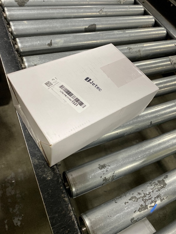 Photo 1 of Jetec Gold Fillable Crown Goblet with Pouch for Candy Chocolate Cake Dessert Storage Decoration for Wedding Birthday Party(Gold,15 Pieces)