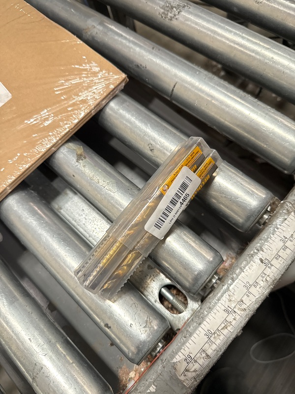 View 2 of 1/2" Titanium Drill Bits, HSS Metal Jobber Length Twist Drill Bits, 135° Split Point, Suitable for Drilling in Metal, Plastic, Wood, Pack of 3pcs, BECOLLO…