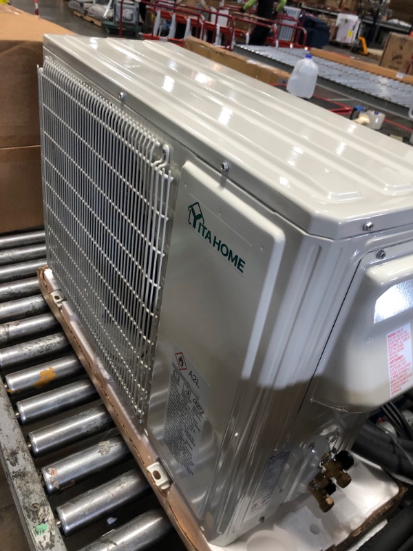 Photo 1 of *See notes* 18000 BTU Mini Split Air Conditioner with Heat Pump System, Cools & Heats Up to 1,250 Sq.ft, 19 SEER2 Ductless Inverter Split AC and HeaterUnit 208-230V, 5 Modes, WiFi & Remote Control, White