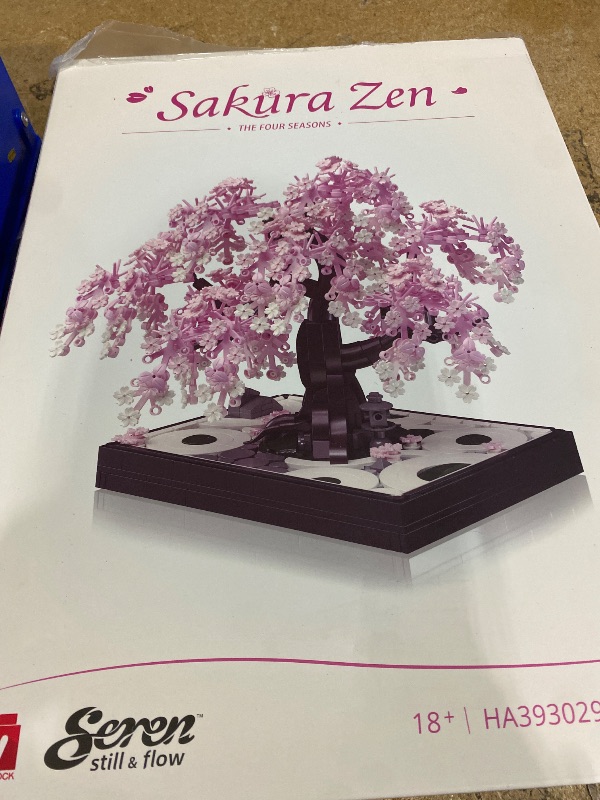 Photo 1 of ************FOR SPARE PARTS ONLY- MISSING HALF THE PIECES*************
Wise Block Cherry Blossom Tree Building Block Set for Adult 900 Pcs Artificial Bonsai Tree Plants for Home Decor, Adult Ages 18+,Easter Gift for Women Set