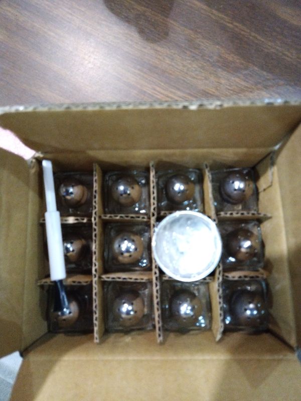 Photo 1 of 12 Pcs 0.5 oz Cube Shape Small Salt and Pepper Shakers with Tone Tops Clear Mini Glass Seasoning Jars Spice Salt Shakers with Funnel for Wedding Party Restaurant Home Kitchen (12, Silver)