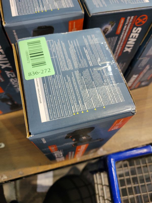 Photo 1 of SENIX 20V Oscillating Multi-Tool