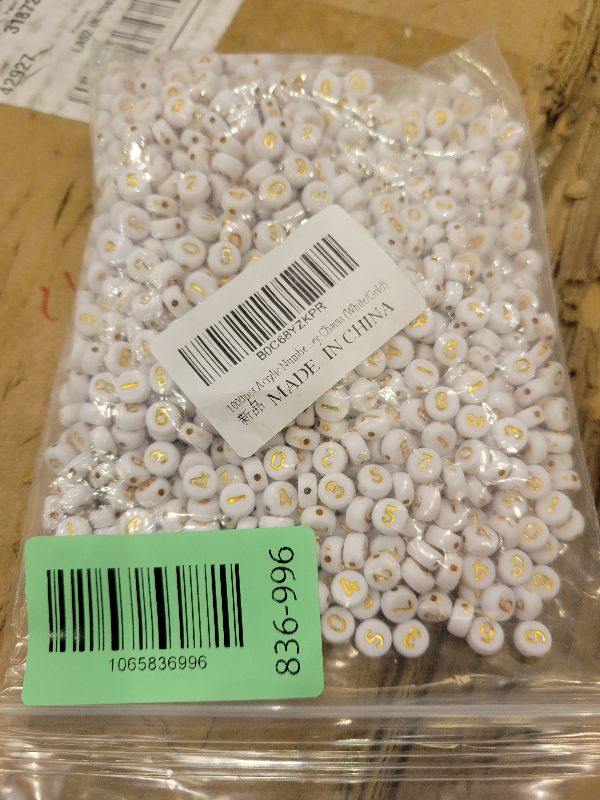 Photo 1 of 1000pcs Acrylic Number Beads 0-9 Round 4x7mm Mixed for Jewelry Making and DIY Bracelets, Necklaces, Key Chains (White/Gold)