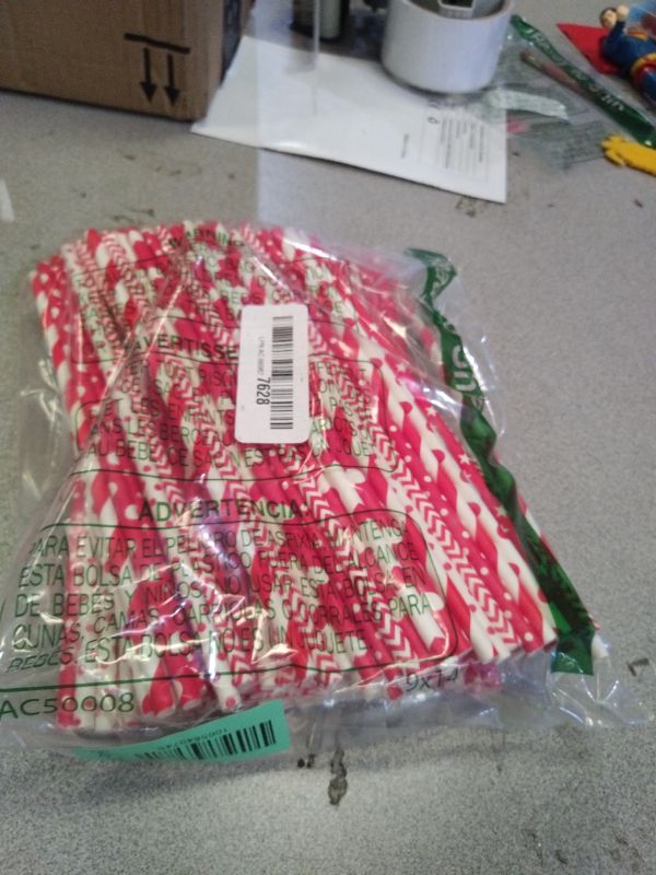 Photo 1 of [140 Pack] PakTalk Valentine Straws, 7 Assorted Red and White Straws Red White Striped Dot Wave Star Paper Straws Disposable for Valentines, Wedding, New Year, Christmas, Party (0.24''*8.27'')