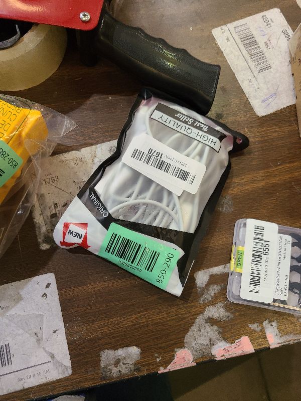 Photo 1 of 2 in 1 USB C to USB C/Lightning Cable Compatible for iPhone 17 16 15 14 13 12 11 XS XR X, 2 Pack 60W Type C Multiple Charging with Lightning/Type C Port iPhone Charger Cord Fast Charging Cable 6FT