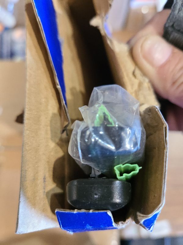 Photo 1 of 22" 22" Front Windshield Wiper blades Replacement for Ford F150/F250/F350 2009-2024,Explorer 2002-2004,Expedition 1997-2024,Premium All-Season Replacement Automotive Windshield Wipers