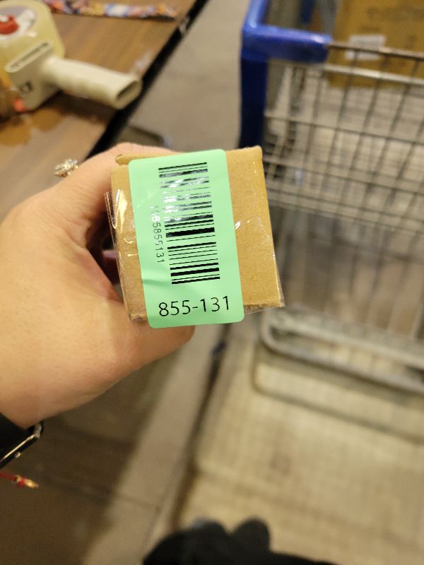 Photo 1 of 100Pcs Pampas Grass Boho Home Decor 17 inch Natural Dried Flowers-Pampas Grass Contains Bunny Tails White Pampas Brown Pampas.Boho Decor for Farmhouse Wedding Boho Wall Bathroom Office Kitchen…