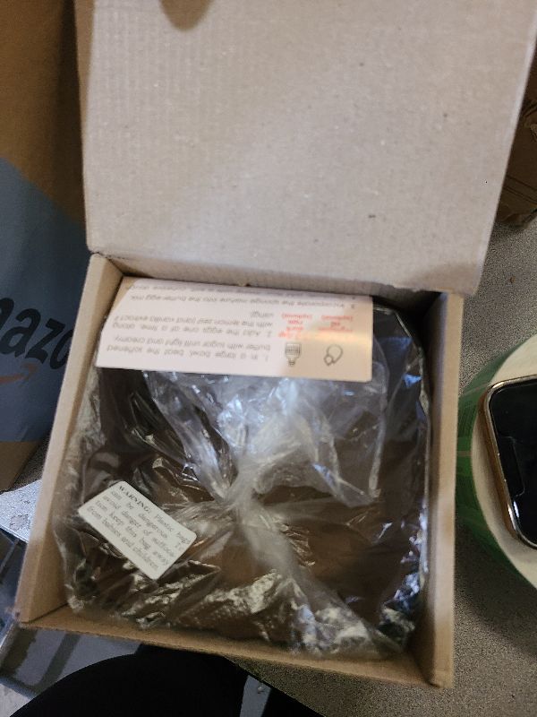 Photo 1 of 15 oz Panettone Paper Mold Standard | 12 Pack | Round Non Stick Panettone Paper Baking Molds Kulich Paska Pascha Brown Design