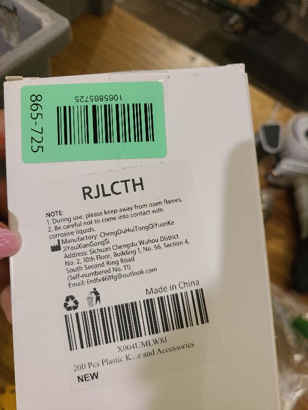 Photo 1 of 200 Pcs Plastic Keychain Clip, Transparent Acrylic Key Connectors, Small Durable Keychain Connector Snaps for DIY Key Rings Office School Cards Jewelry Crafting Travel Home and Accessories (White)