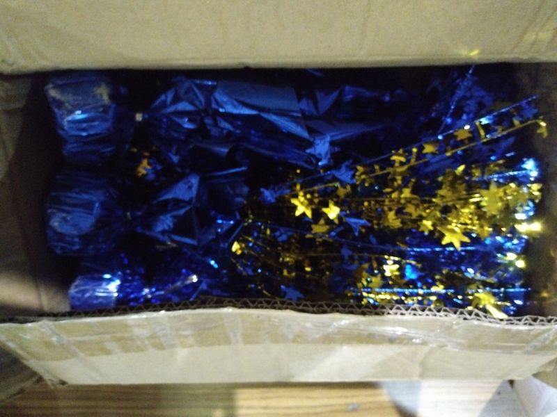 Photo 1 of 12 Pack Metallic Foil Spray Centerpiece Star Table Decoration Burst Table Centerpieces for Birthday Weddings Anniversaries Christmas New Year Holiday Party Supplies Decor (Blue Gold)