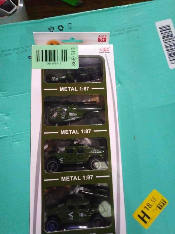 Photo 1 of 18 Pack Die-cast Military Vehicles Sets,6 Pack Assorted Alloy Metal Models Car Toys and 12 Pack Soldier Army Men, Mini Army Toy Tank,Panzer,Anti-Air Vehicle,Helicopter Playset for Kids Boys