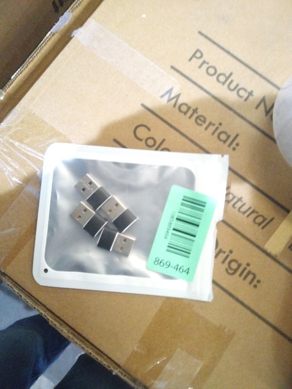 Photo 1 of ????? ???????? USB to USB C Adapter,Type-C Female to A Male Charger Converter for iPhone 17 Charger,iWatch Ultra SE 9 10,iPhone 17 Pro Max 16 15 14,Samsung S25,AirPods,iPad,Car,Xbox