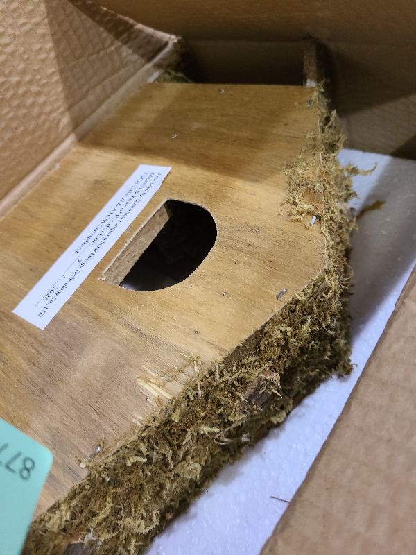 Photo 1 of 15.25-Inch Long Moss Stable with Set of 9 Resin Figurines Nativity Scene