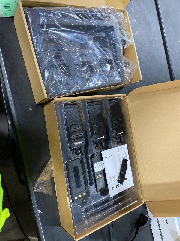 Photo 1 of Retevis RT48 Waterproof Walkie Talkies,Heavy Duty Rugged 2 Way Radio,IP67 Dustproof,Waterproof up to 1m/30min,1200mAh Rechargeable Professional Two Way Radio,VOX,SOS,for Construction Business(6Pack)