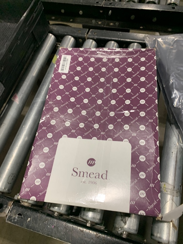 Photo 1 of Smead Pressboard File Folder, 1/3-Cut Tab, 2" Expansion, Legal Size, Gray/Green, 25 per Box (18234)