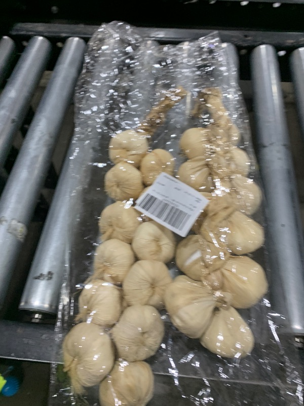 Photo 1 of Garneck 2Pcs Fake Garlic Ornament Artificial Hanging Garlic String Decor Simulation Vegetable Photo Display Props for Home Kitchen Office Harvest Decoration