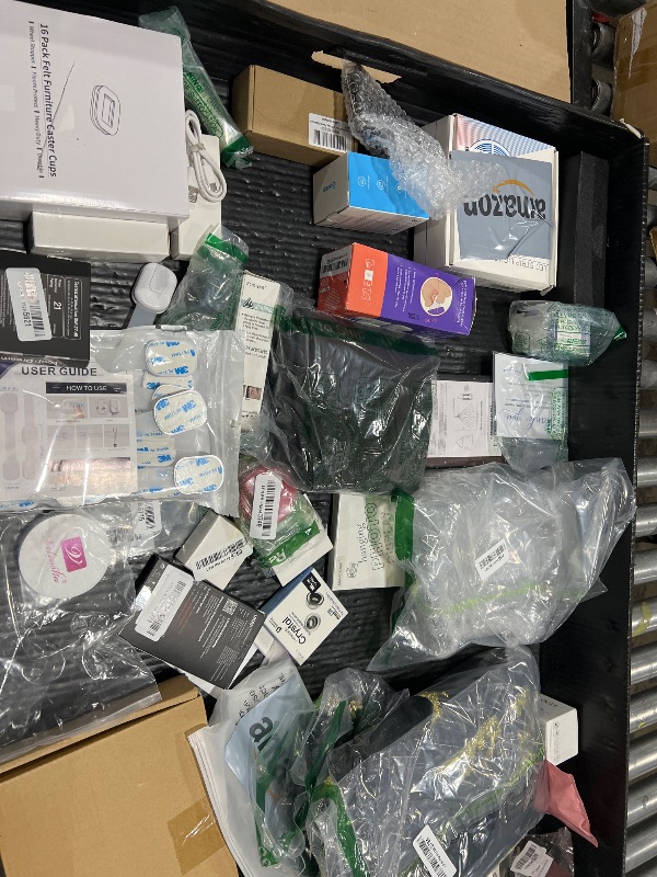 Photo 1 of box of mixed items