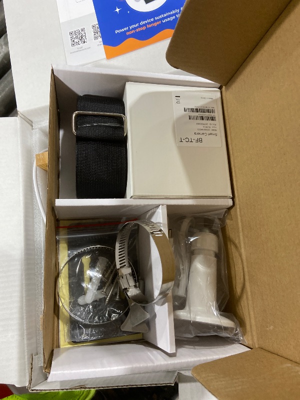 Photo 1 of TT Nature Bird Feeder with Camera, Upgraded 1.5L Smart Birdhouse Al Identify for 10000 Plus Species, Auto Capture & Real-time Notifications, Ideal Gift for Bird Lovers (Iron Roof)