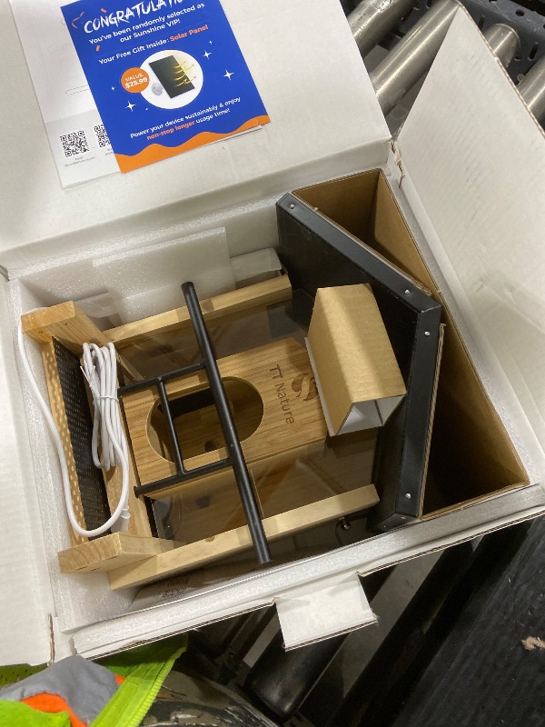 Photo 1 of TT Nature Bird Feeder with Camera, Upgraded 1.5L Smart Birdhouse Al Identify for 10000 Plus Species, Auto Capture & Real-time Notifications, Ideal Gift for Bird Lovers (Iron Roof)