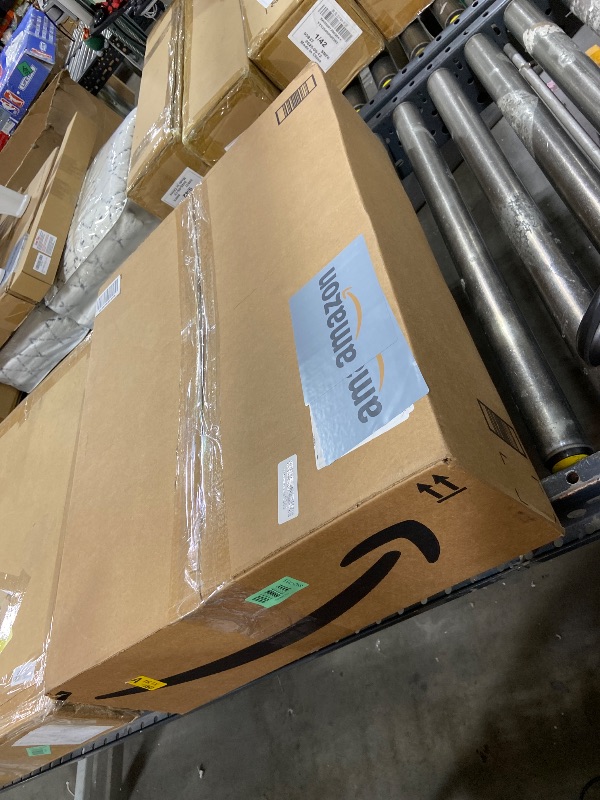 Photo 1 of rugoo Leopard Print Faux Fur Cowhide Rug, 4.6 x 6.6 Feet Carpet Washable mats Cheetah Animal Skin Area Rug for Living Room, Bedroom, Office, Khaki Brown