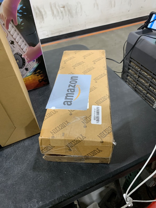 Photo 1 of YUETJIN 32inch Pre-lit Mini Fiber Optic Tabletop Artificial Christmas Tree, Small Xmas Tree with Stars Decorations-Gold