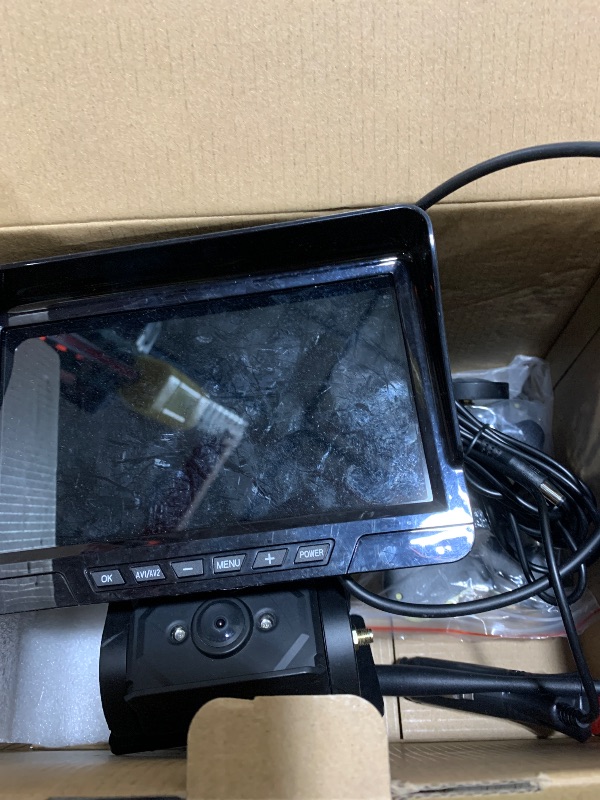 Photo 1 of Magnetic Solar Wireless Backup Camera 7 inch Monitor DVR Looping HD 1080P 9600Amh Rechargeable Suitable for Truck Trailer Semi RV Camper Rear View Camera 1 Min Easy Install Scratch-Proof