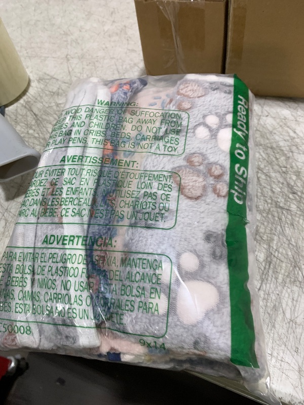 Photo 1 of 1 Pack 3 Blankets Fluffy Premium Fleece Soft Pet Blanket Flannel Throw for Cat Dog Puppy (Medium 30x20'', Paw-Beige/Grey/Navy)