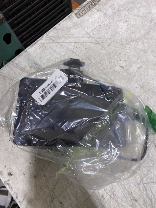 Photo 1 of NEEWER F700 7" Camera Field Monitor, 2000nit HD 1920x1080 IPS Touch Screen with 3D LUT, 4K HDMI Loop in/Out with Peak Focus DSLR Video Assist HDR Waveform, Cold Shoe Mount, 5200mAh Battery & Cable