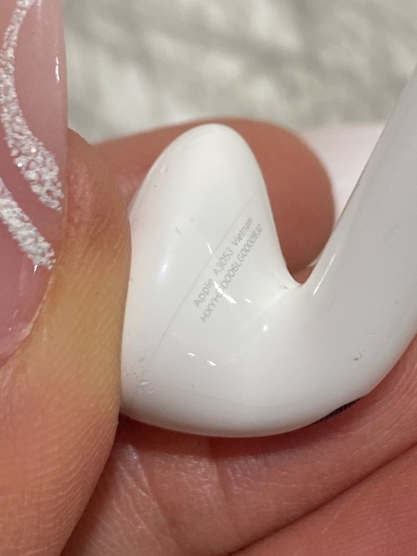 Photo 1 of Apple AirPods 4 Wireless Earbuds, Bluetooth Headphones, Personalized Spatial Audio, Sweat and Water Resistant, USB-C Charging Case, H2 Chip, Up to 30 Hours of Battery Life, Effortless Setup for iPhone