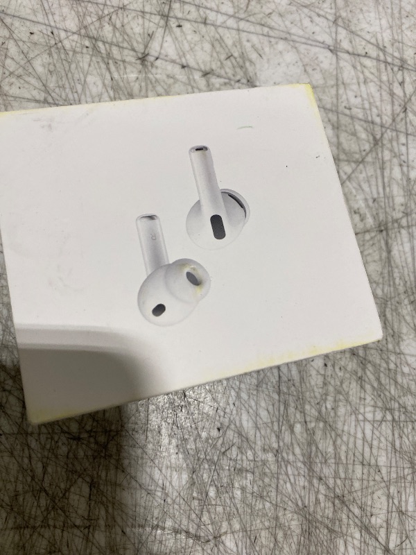 Photo 1 of Apple AirPods Pro 3 Wireless Earbuds, Active Noise Cancellation, Live Translation, Heart Rate Sensing,Hearing Aid Feature,Bluetooth Headphones,Spatial Audio, High-Fidelity Sound, USB-C Charging, White