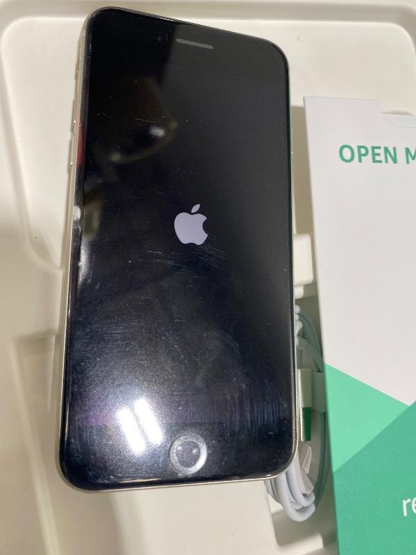 Photo 1 of Apple iPhone SE 3rd Gen, 64GB, Starlight - Unlocked (Renewed Premium)