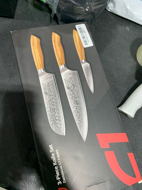 Photo 1 of Emojoy Damascus Kitchen Knife Set, 3 PCS Japanese Chef Knife Set, 67-Layers Damascus Knife with Original Olive Wood Handle, Include Wooden Gift Box
