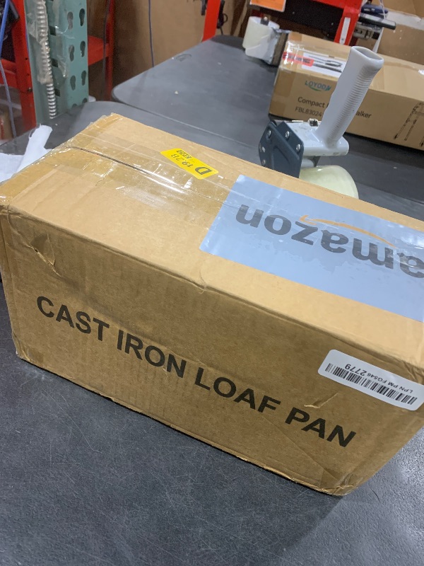 Photo 1 of Flavehc Bread Pan Cast Iron Loaf Pan with Lid Bread Loaf Pan 9x5 Inch Loaf Pan Enameled Cast Iron Sourdough Loaf Pan, Red