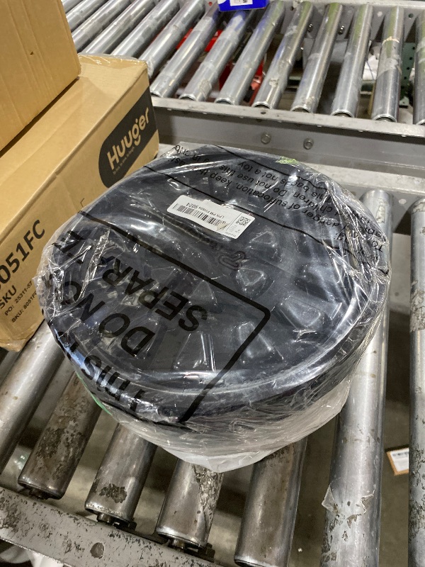 Photo 1 of Thenshop 30 Pcs 11 Inch Plastic Disposable Round Cake Containers Pie Carriers with Dome Lids and Black Cakes Boards Clear Cakes Boxes for Food Transport Valentine's Day Wedding Birthday Party