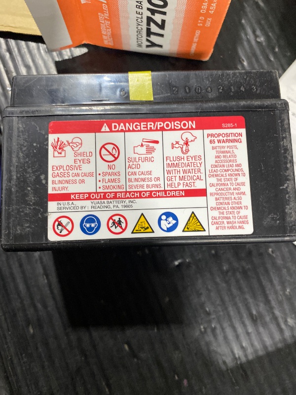 Photo 1 of Honda CB900F (919) Battery (2002-2006)