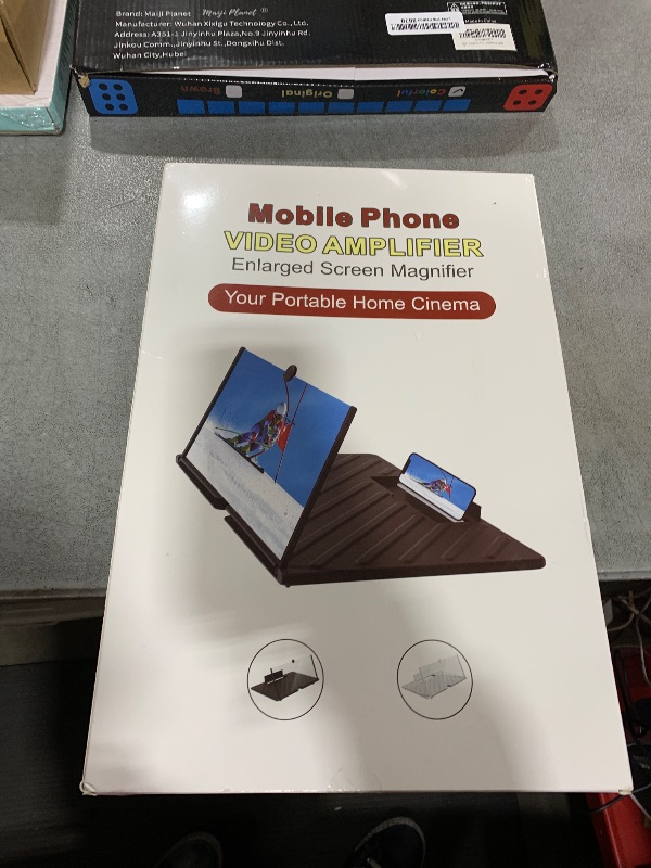 Photo 1 of 20" Screen Magnifier for Cell Phone, Mobile Phone 3D HD Magnifying Projector Screen Enlarger for Movies, Videos and Gaming, Foldable Phone Stand with Screen Amplifier,Compatible with All Phones