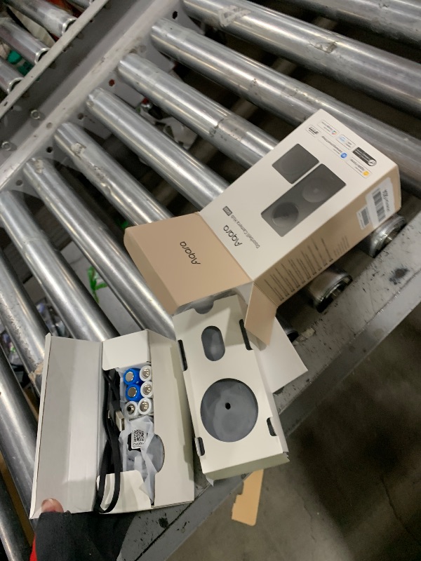 Photo 1 of Aqara Smart Doorbell Camera G410 with Chime, 2K, HomeKit Secure Video, 2-Way Audio, Built-in Matter Hub, Wireless/Wired, Supports Apple Home, Alexa, Google, Home Assistant, 2.4G/5GHz Wi-Fi, Black