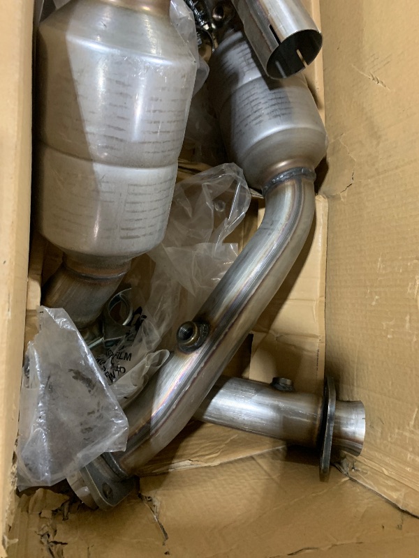 Photo 1 of CATALYTIC CONVERTER UNKNOWN MAKE/MODEL 