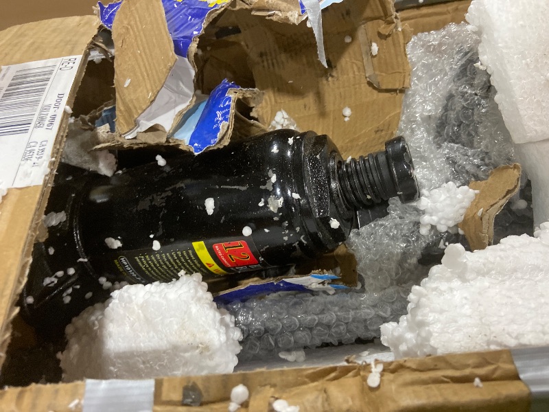 Photo 1 of hydraulic jack 12 ton with metal bars