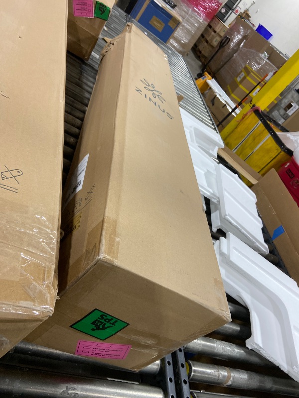 Photo 1 of Zinus 10 Inch Green Tea Essential Memory Foam Mattress [New Version], Queen, Fiberglass Free, Medium Feel, Breathable Airflow Memory Foam, Certified Safe Foams & Fabric, Mattress in A Box