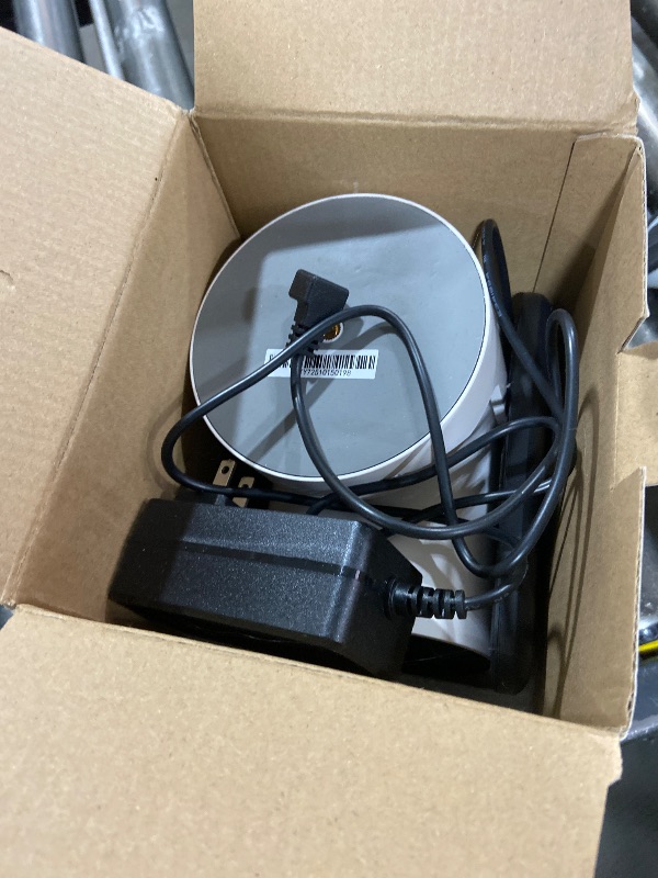 Photo 1 of ?Electric Focus?Magcubic Mini Projector 4K Support, Portable Projector with WiFi 6 and Bluetooth 5.4, Smart Proyector, 5W Soundbase Speaker, 180°Rotation for Home Theater