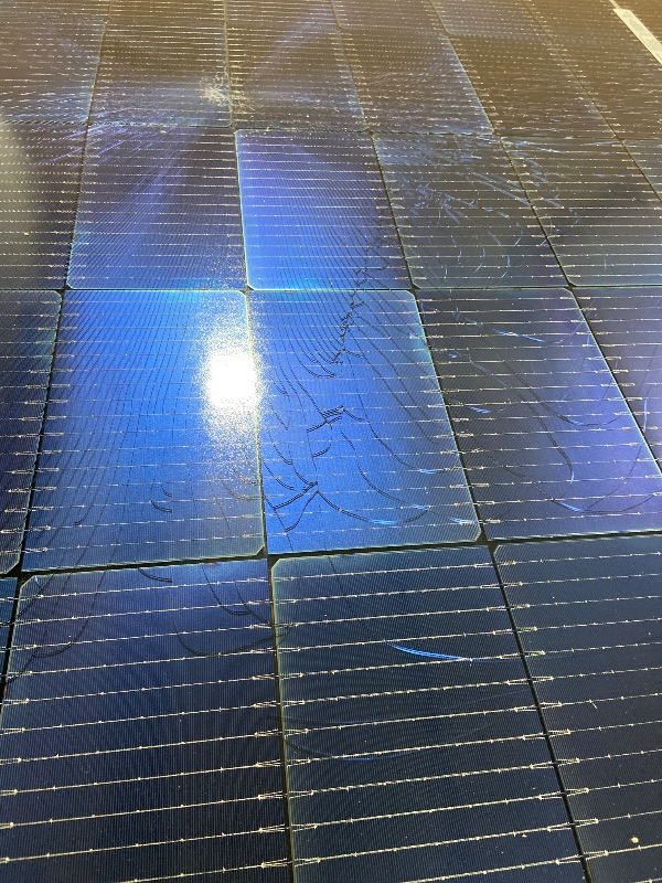 Photo 1 of FOR PARTS ONLY - 2PCS 445 Watt Total 890W Solar Panels 12/24Volt Bifacial Solar Panel kit High Efficiency for RooftopPortable Power Station Farm Yacht and Other OffGrid Applications