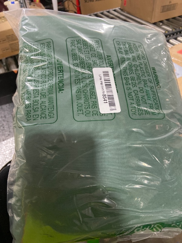 Photo 1 of King Size 4 Piece Sheet Set - Comfy Breathable & Cooling Bed Sheets Set - Hotel Luxury Bedding for Women, Men, Kids & Teens - Deep Pockets, Easy-Fit, Soft and Wrinkle Free - Oeko-Tex - Emerald Green