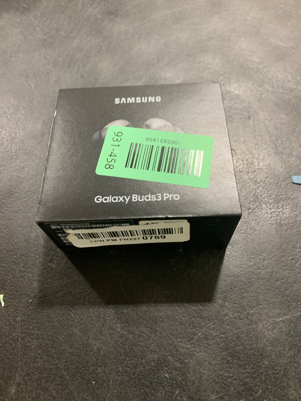 Photo 1 of Samsung Galaxy Buds 3 Pro AI True Wireless Bluetooth Earbuds, Noise Cancelling, Sound Optimization, Redesigned Comfort Fit, Silver [US Version, Amazon Exclusive, 2Yr Warranty]