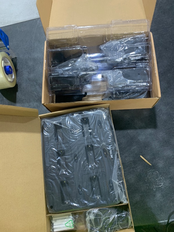 Photo 1 of Retevis RT22 Walkie Talkies Rechargeable Hands Free 2 Way Radios Two-Way Radio(6 Pack) with 6 Way Multi Gang Charger