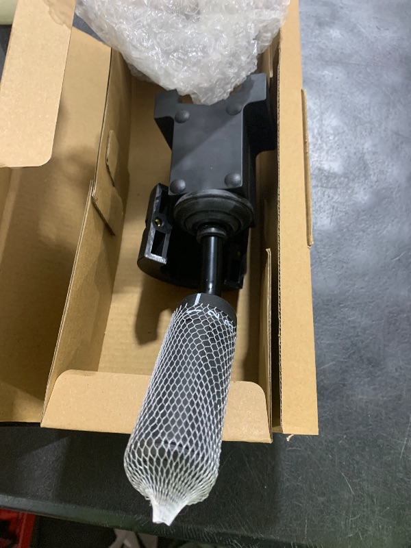 Photo 1 of Silscvtt Transmission Shifter Replacement for Gehl Telehandler 552 RS5-34 RS6-34 RS6-42 RS8-42 L68772