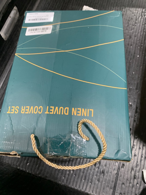 Photo 1 of Shilucheng 100% Linen Queen Duvet Cover Set, Luxury Pure Natural French Flax Linen Duvet Cover with Zipper Closure & Corner Ties, Cooling Breathable Comforter Cover 3 Piece (Linen)