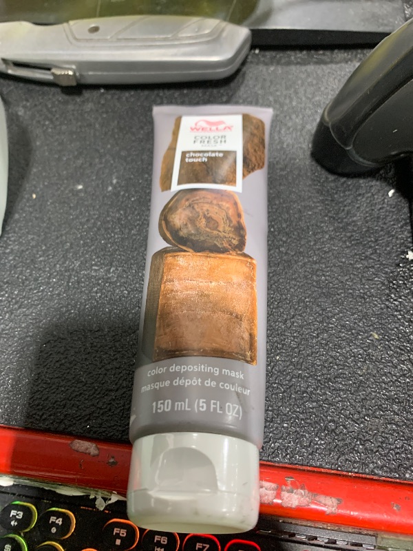Photo 1 of Wella Professionals Color Fresh Mask | Chocolate Touch | Natural Shade | Hair Color-Depositing Mask | Vegan Formula with Avocado Oil | Zero Damage | Silicone Free | 5 Fl Oz